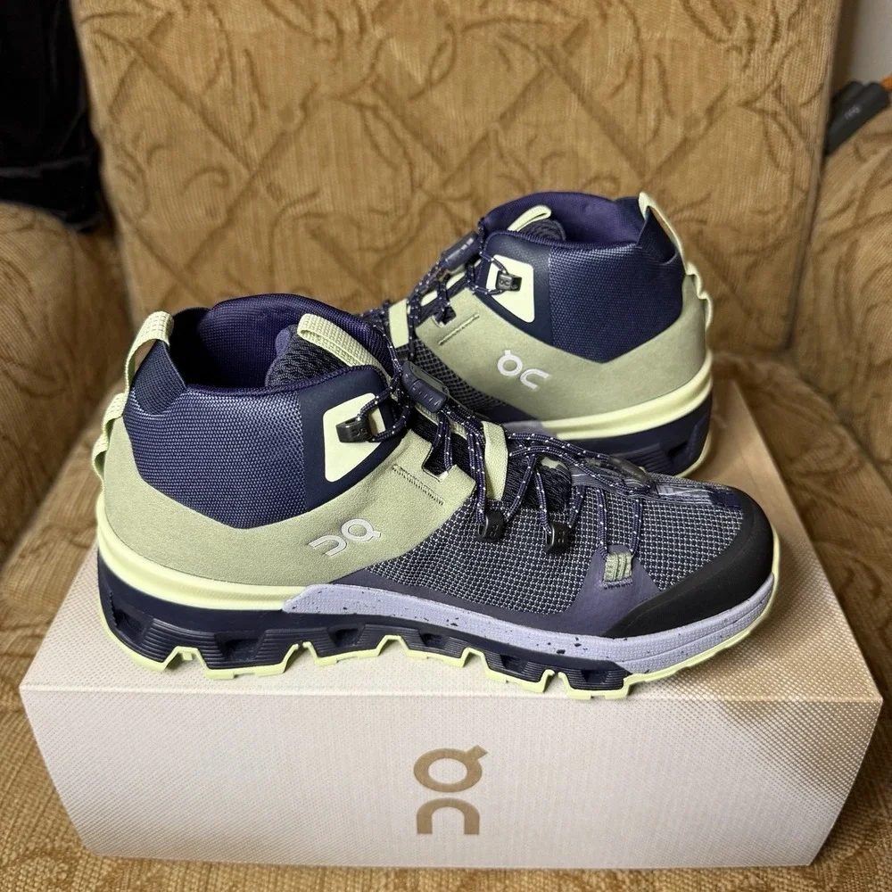 On Cloud Cloudtrax Womens Size 6.5 Hiking Boot Purple Navy Green Shoes 53.99053 - Picture 2 of 7